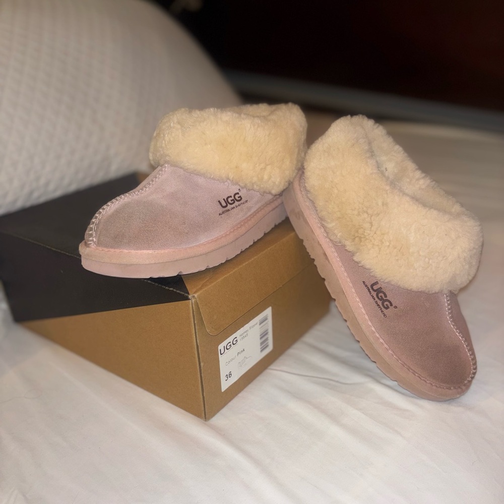 UGG Pink Sheepskin Plush Collar Slip-On Slipper - Picture 15 of 17